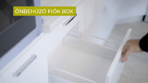 Mirland Bútor Szekszárd- Önbehúzó fiók box az Antónia konyhabútorban